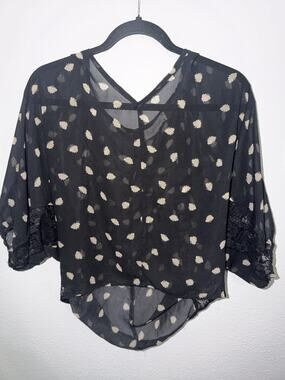 Women’s Criss cross Boutique Sheer Small Blouse (AQ1)